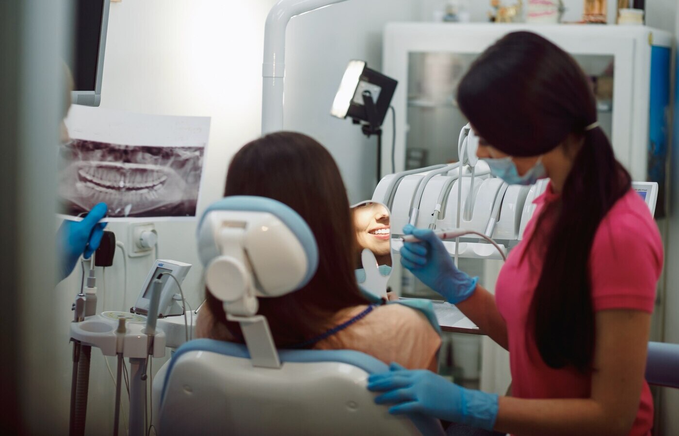 assistant-dentist-patient-clinic (1)